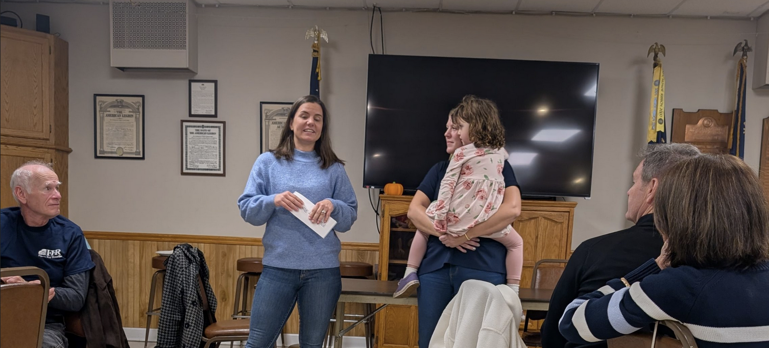The German Committee receiving a check!